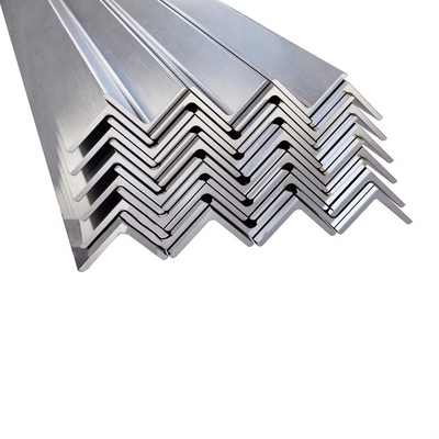 فولاد زاویه ای با کربن کم برای ساختارهای ساختمان 30 * 3mm تحمل ± 1٪ استاندارد GB