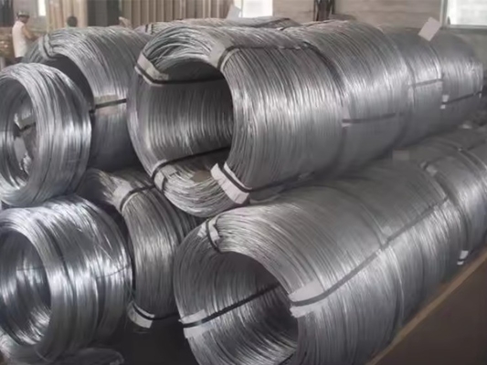 خدمات جوش و ± 1٪ تحمل برای 6mm-12mm گرم غوطه ور شدن سیم کویل گالوانیزه
