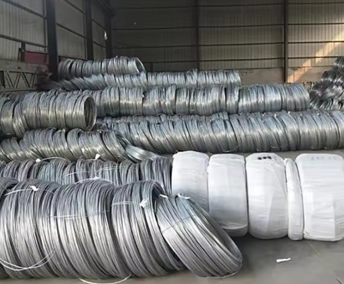 خدمات جوش و ± 1٪ تحمل برای 6mm-12mm گرم غوطه ور شدن سیم کویل گالوانیزه