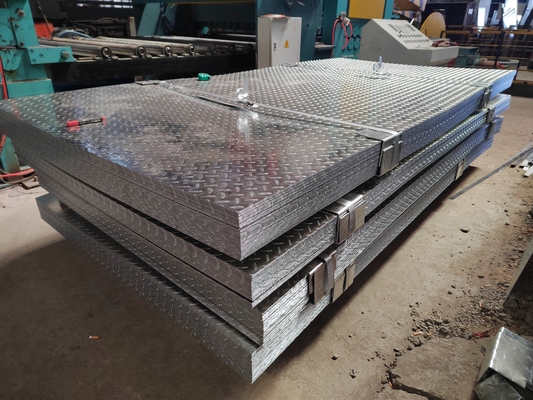 سفارشی 40g / m2 زینک لایه متوسط سخت گالوانیزه طرح صفحه فولاد 1.5 * 1250mm