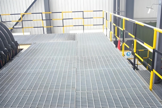 50mm Cross Bar Pitch Industrial Deck Drainage Grates ساخته شده توسط تولید کنندگان چینی