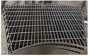شبکه های آلومینیومی برای سیستم پیاده روی میدان معدن با گواهینامه ISO9001 فولاد گالوانیزه