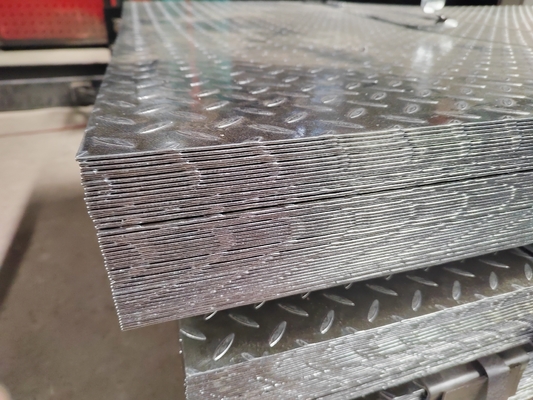 ISO9001 گواهینامه DX51D گالوانیزه طرح فولاد صفحه 5.75 * 1250mm Z41-Z60 پوشش