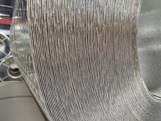 لایه روی 40g / m2 می تواند سفارشی شده گالوانیزه طرح صفحه فولاد 5.75 * 1250mm برای جوش