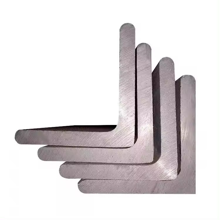 فولاد زاویه ای 70*5mm فولاد غیر آلیاژ دار با کربن پایین برای خدمات سوراخ کردن در سازه های ساختمان